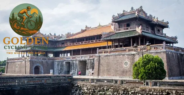 Hue Cycling Tour: Explore the Ancient Capital & Thuy Bieu Village